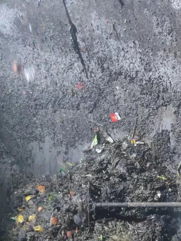 凌河污水池清理
